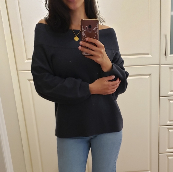 Off the Shoulder Sweater - Picture 1 of 2